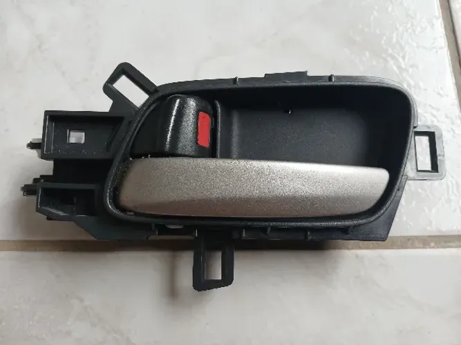 Maçaneta Interna porta esquerda Honda CR V 2012/2016