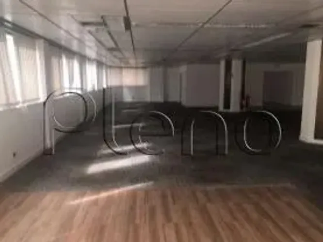 Salão com 455 m² para locação em Campinas, Centro