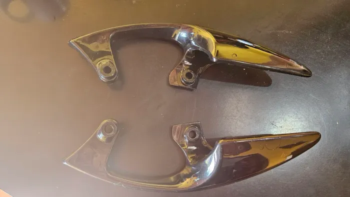 Alça Traseira Lado Direito Suzuki Gladius Original (Usado)