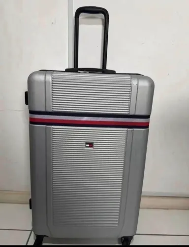 Mala Tommy Hilfiger 32kg 
