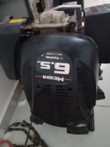 Motor de Popa Meghi 5.9 HP Usado - Completo - R$ 600