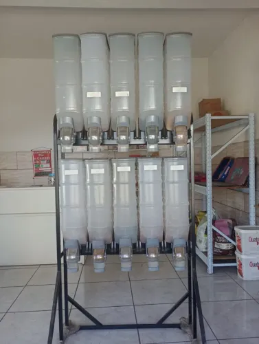 Dispenser expositor ração