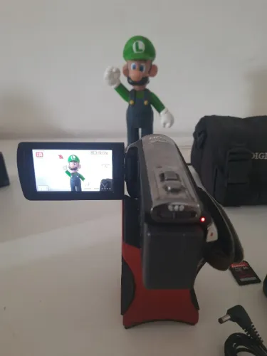 Filmadora Panasonic HC-V520M Full HD 1080p Wi-Fi + 32GB