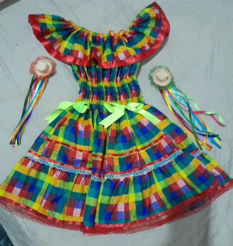 Vestido junina 6 a 8 anos