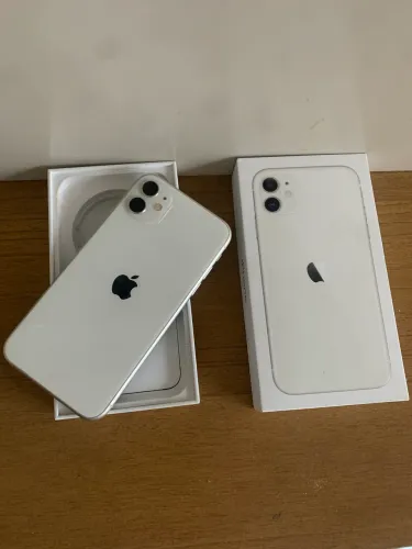 iPhone 11 64 gb / Face ID off / câmeras perfeitas aceito cartão 
