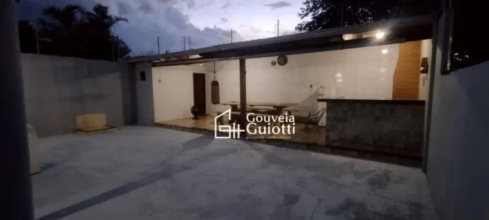 Casa com 3 dormitórios à venda, 250 m² por R$ 350.000,00 - Vila Norte - Anápolis/GO