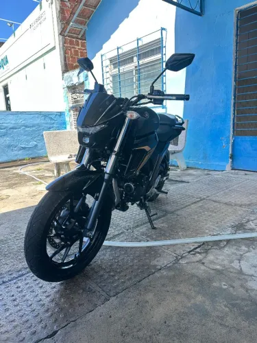 Vende-se linda MOTO novíssima