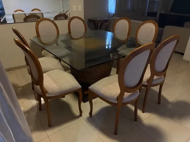 Conjunto de Mesa de Jantar com 8 Cadeiras - Madeira Maciça e Tampo de Vidro