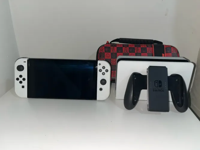 NINTENDO SWITCH OLED