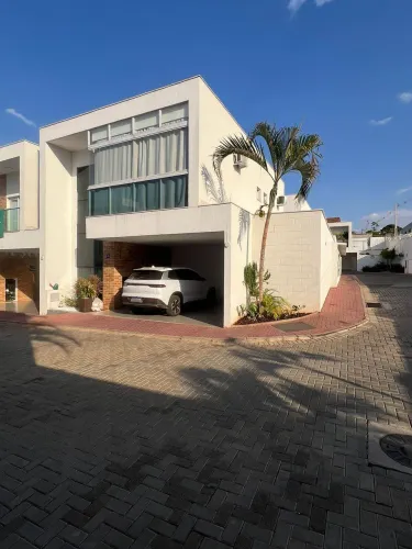 SOBRADO À VENDA NAS CHÁCARAS ALTO DA GLÓRIA | 4 QUARTOS | 3 SUÍTES | 4 VAGA