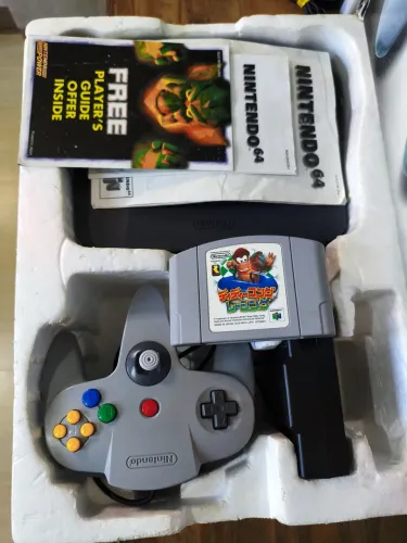 Nintendo 64 na caixa