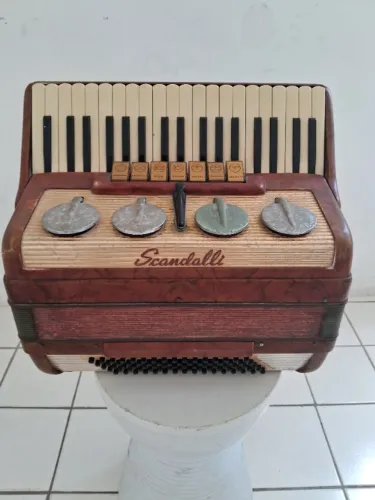 Acordeon Sanfona Scandalli Restaurar
