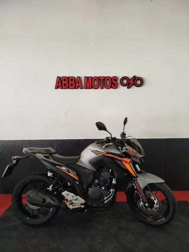 FAZER 250 CONNECTED/2025