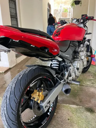 Hornet carburada