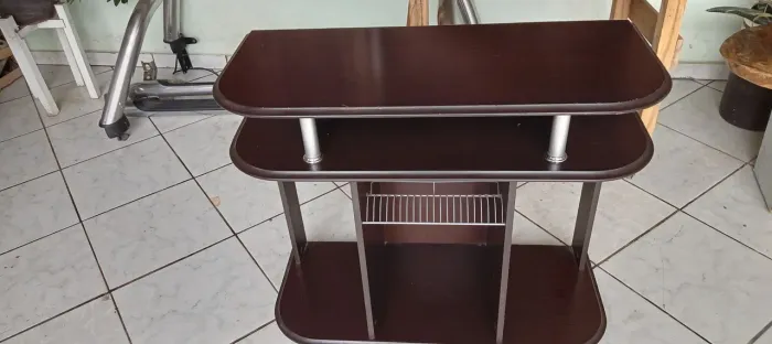 Rack semi-novo bem conservado