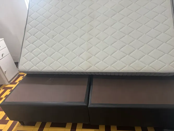 Cama queen size