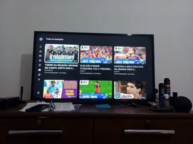 TV Samsung LED 40" Full HD - Modelo UN40J5290AG