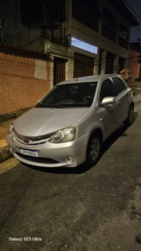 Toyota Etios XS 1.3 Flex 16V 5P Mec. 2013