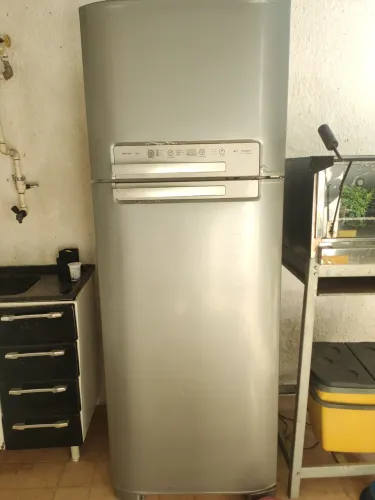 Geladeira Eletrolux duplex Frost Free DF50
