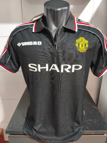 Camisa Manchester United Retrô Umbro 98-99