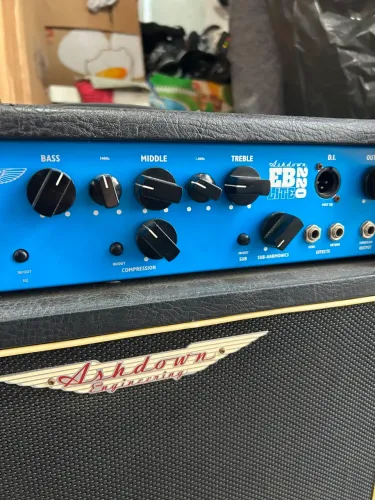 Amplificador de baixo ashdown ( britânico )