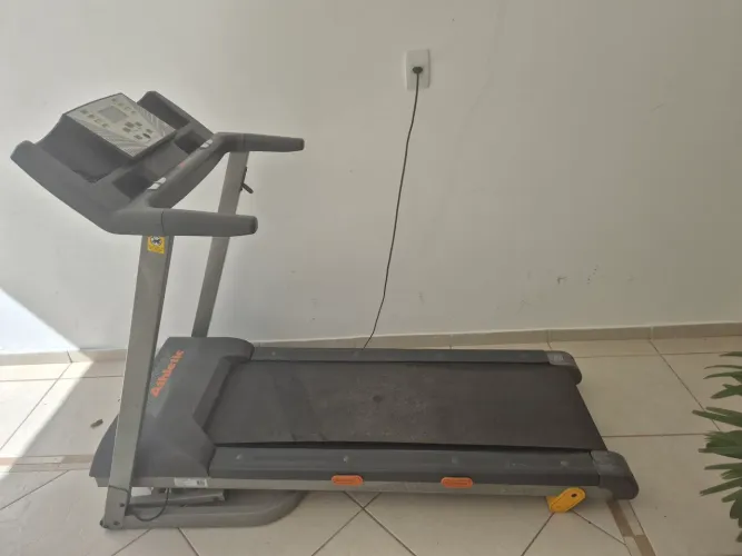 Esteira athletic advanced 520