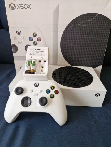 Xbox Series S COMPLETO + JOGOS