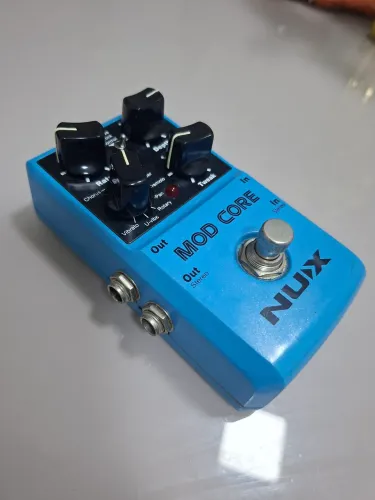 Pedal de Guitarra Mod Core Nux Deluxe