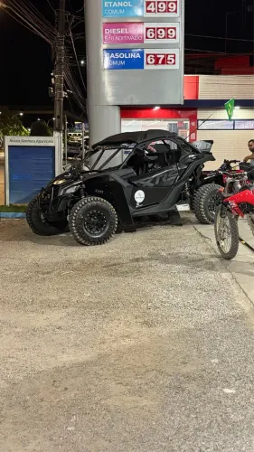 Vendo utv XDS extra ! Completo cm som de teto e vários acessórios !