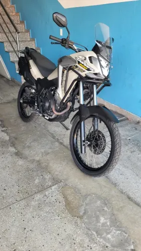XRE 300 Sahara 2024 super nova baixa Km