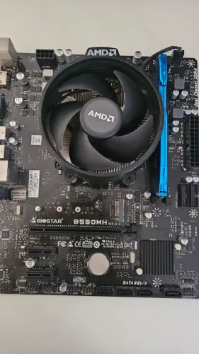 Kit Gamer Ryzen 5 5600 + B550M + 16Gb Ram (Seminovo 3 meses de garantia)