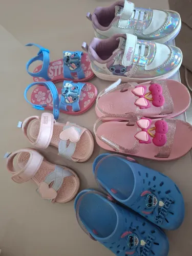 Vendo 5 pares de calçados usados