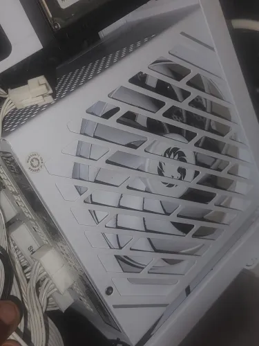 Fonte Full Modular Gamemax 1050w Branco