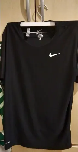 Camiseta Nike Dri-FIT ORIGINAL tamanho M p treino