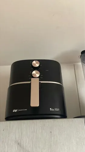 Vendo AIR FRYER 5,2L está novinha 