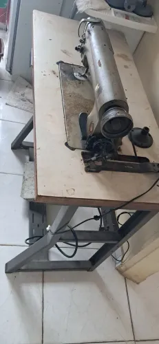 Maquina de costura industrial