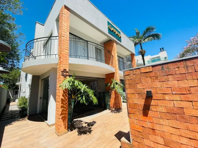 POUSADA RESIDENCIAL em Florianópolis - Santa Catarina, Canasvieiras