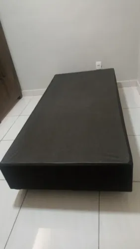 Base de cama box 200,00