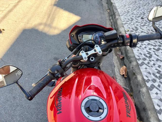 Triumph street triple 765