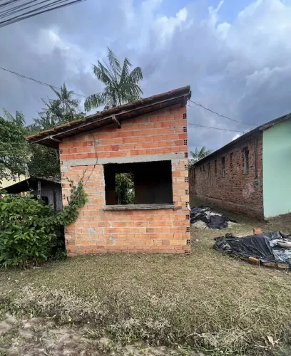 Ponto comercial / casa  
