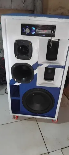 Caixa  de som com pioneer( *
