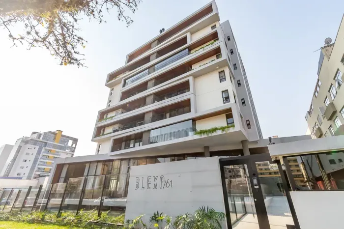 Apartamento com Design Autoral, Face Norte e Vista Livre no Juvevê