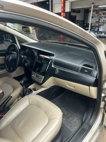 Fiat Linea T-jet 1.4 16V Turbo 4P 2009