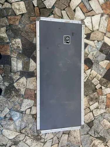 Case para mesa de som