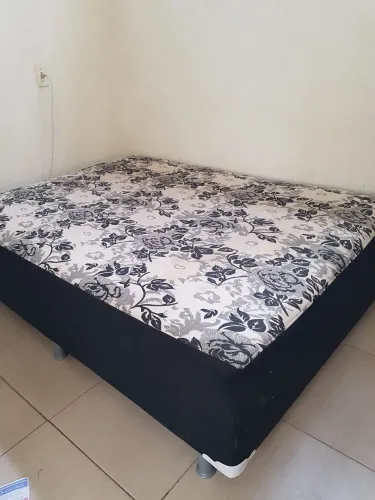 Pra vender logo essa cama de casal