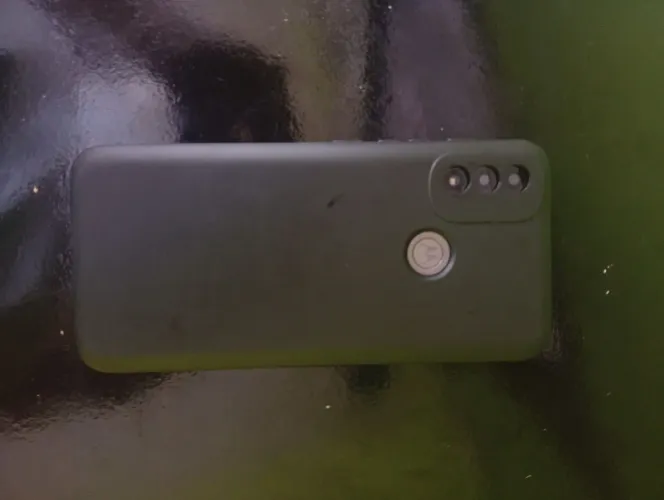 Celular moto e20