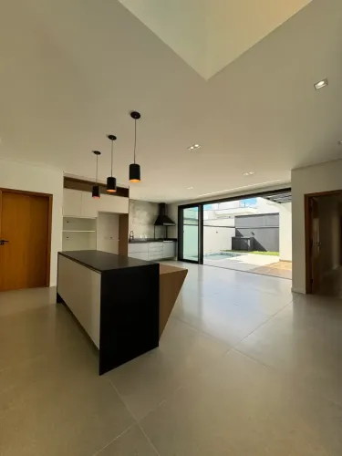 Casa para locação em condominio fechado - Residencial Ouroville Taubaté/SP