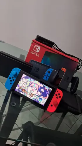 NINTENDO SWITCH V2 DESBLOQUEADO + 128GB CARTÃO SD