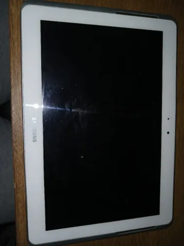 TABLET SAMSUNG GT5100 COM DEFEITO