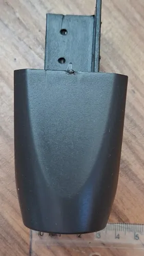 Suporte para guarda roupa marrom